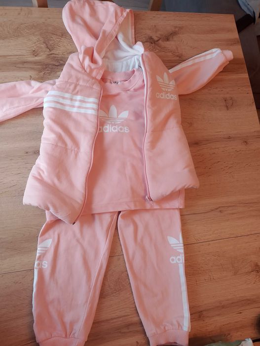 Komplet Adidas dziewczęcy 104/110