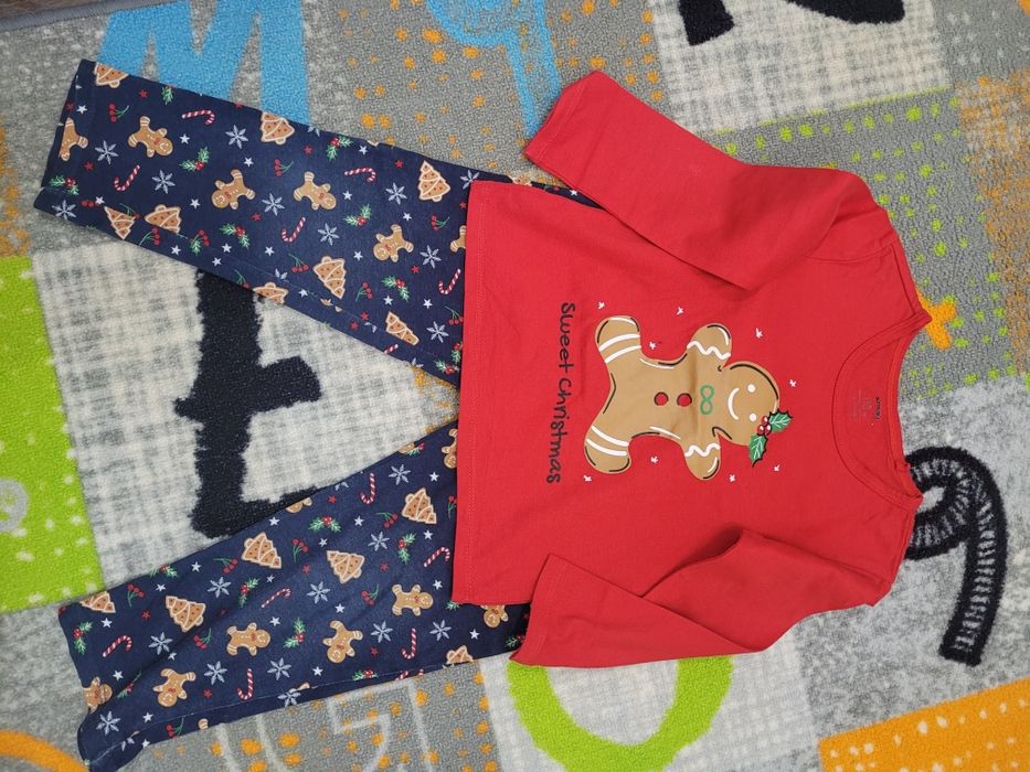 Piżamka świąteczna dla chłopca rozmiar  110