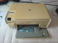 Impressora HP C4480 funcional com tinteiros a meio uso