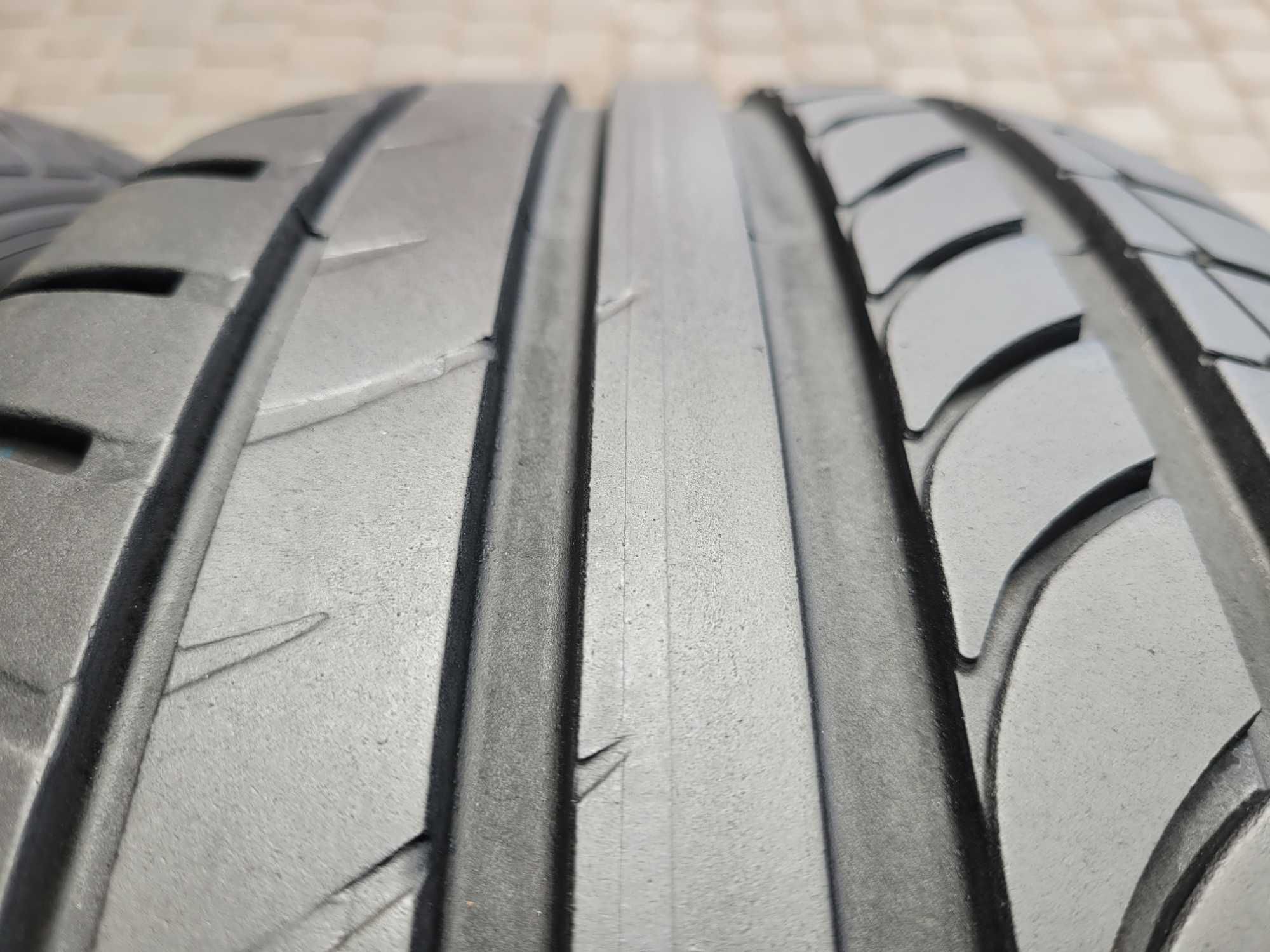235 /  55  R  17  Dunlop