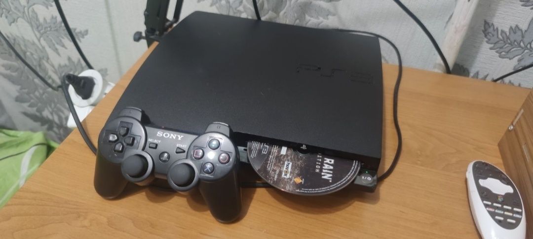 Приставка Sony PlayStation 3 Slim PS3