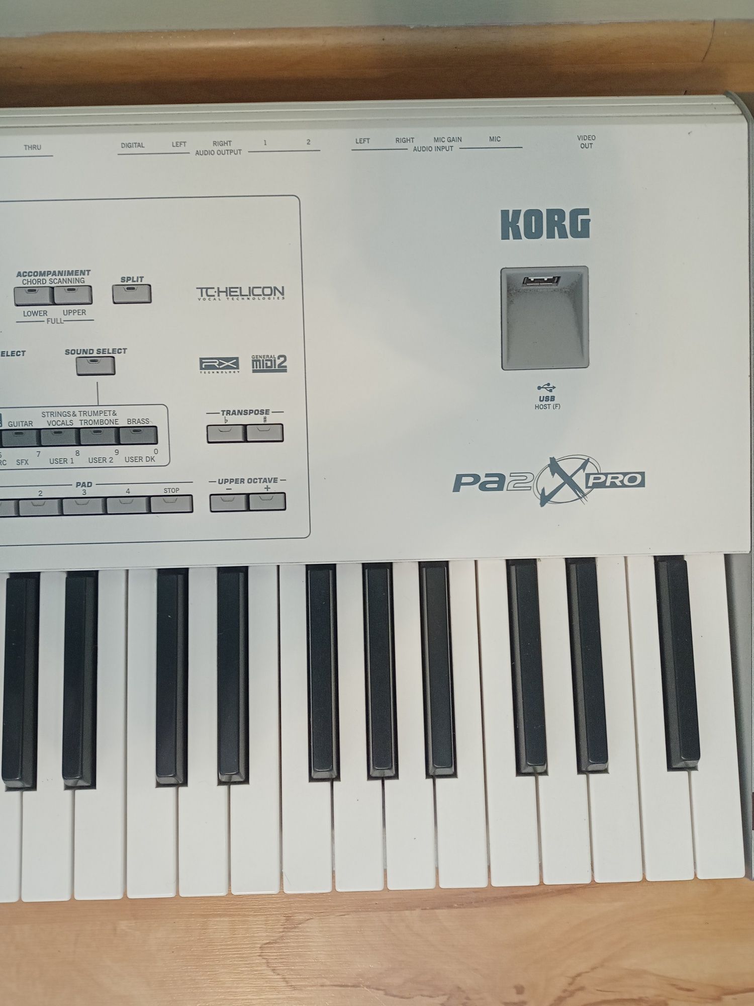 Keyboard/ Organy Korg pa2xpro