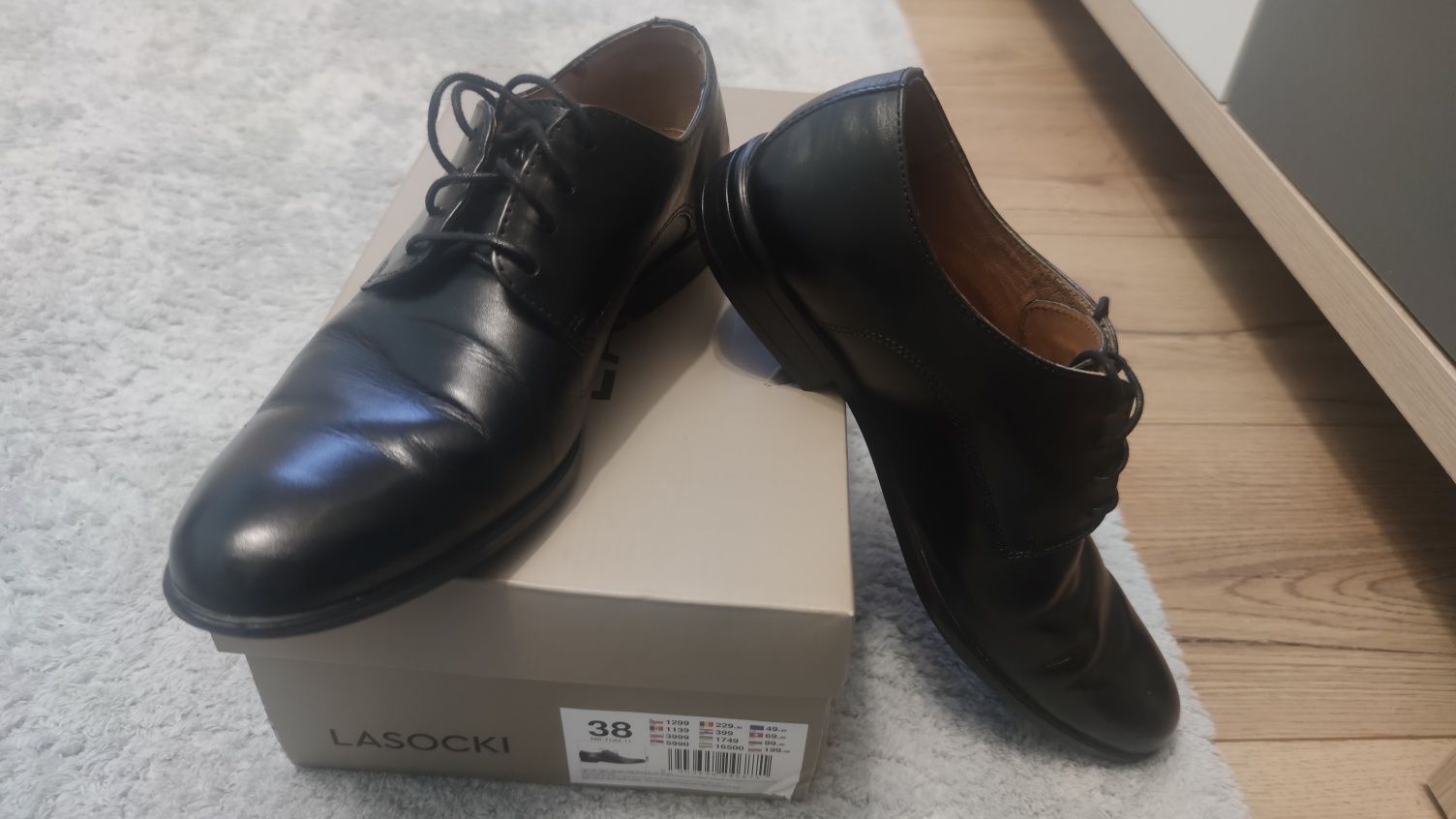 Eleganckie buty 38