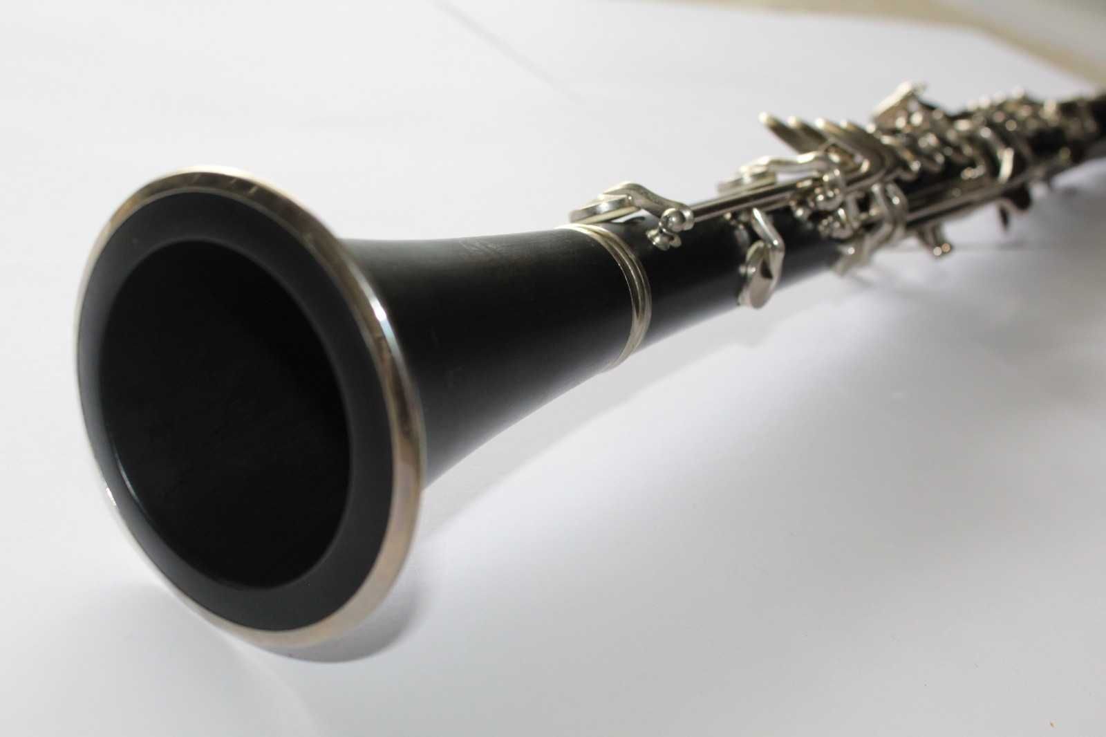 Clarinete com mala