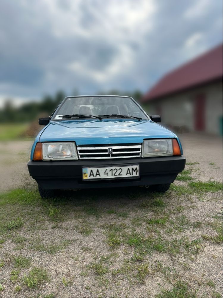 Продам ваз 21099