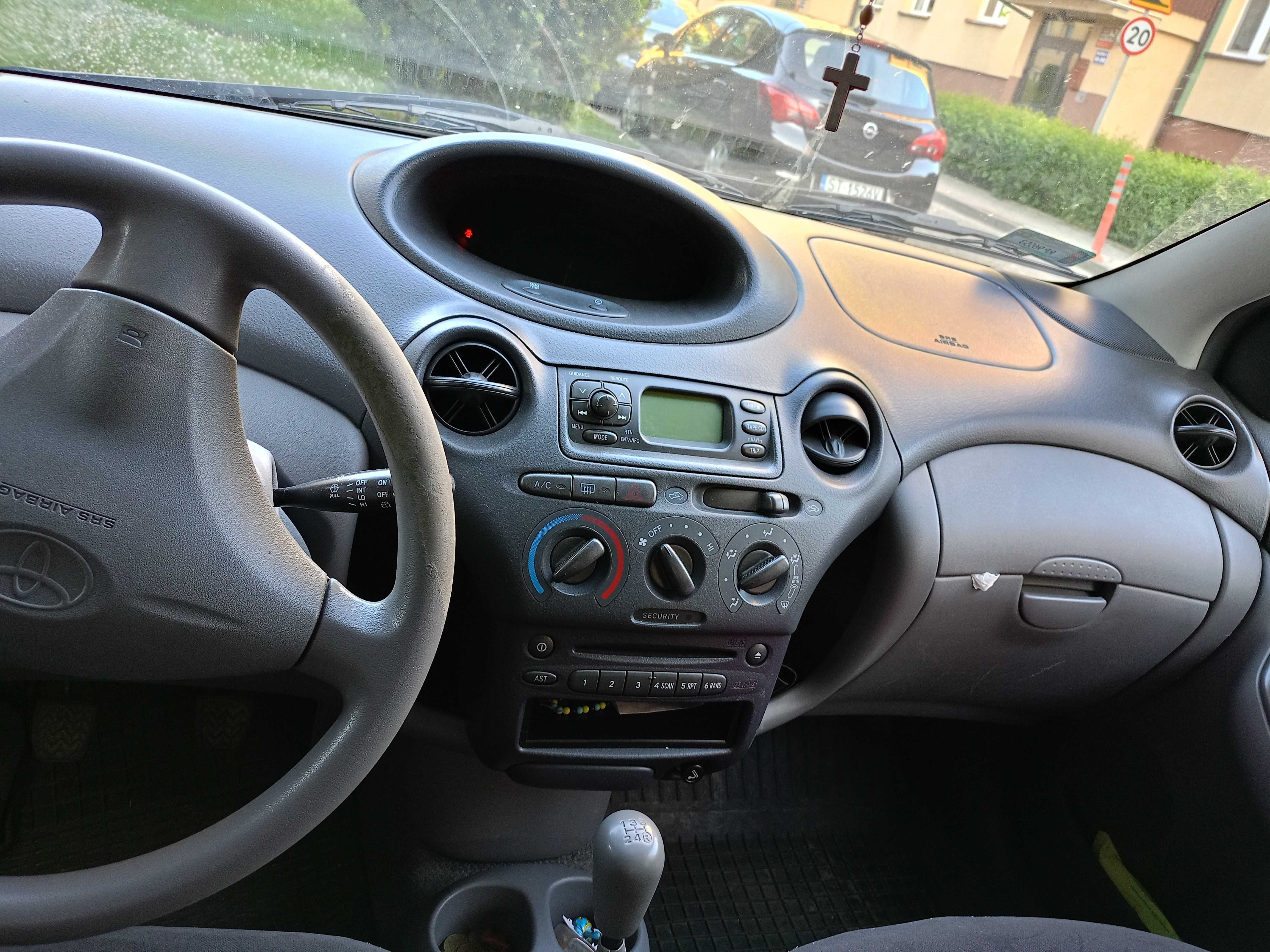 Toyota Yaris 1.0