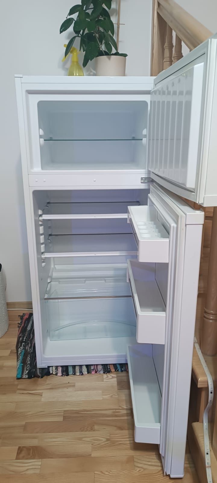 Lodówka domowa mała