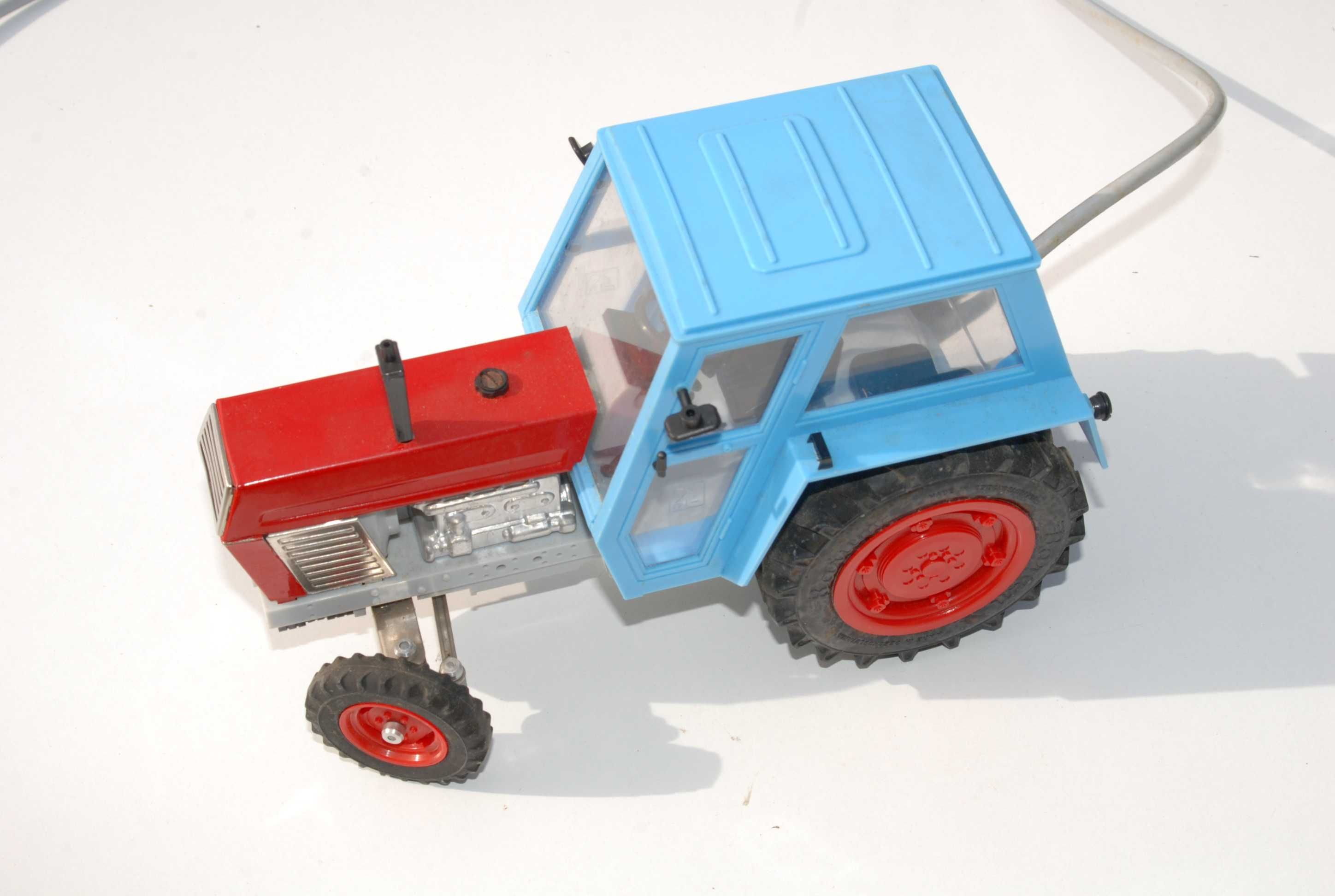 Stara zabawka traktor Traktor ZETOR Crystal 801 KDN antyk zabytek