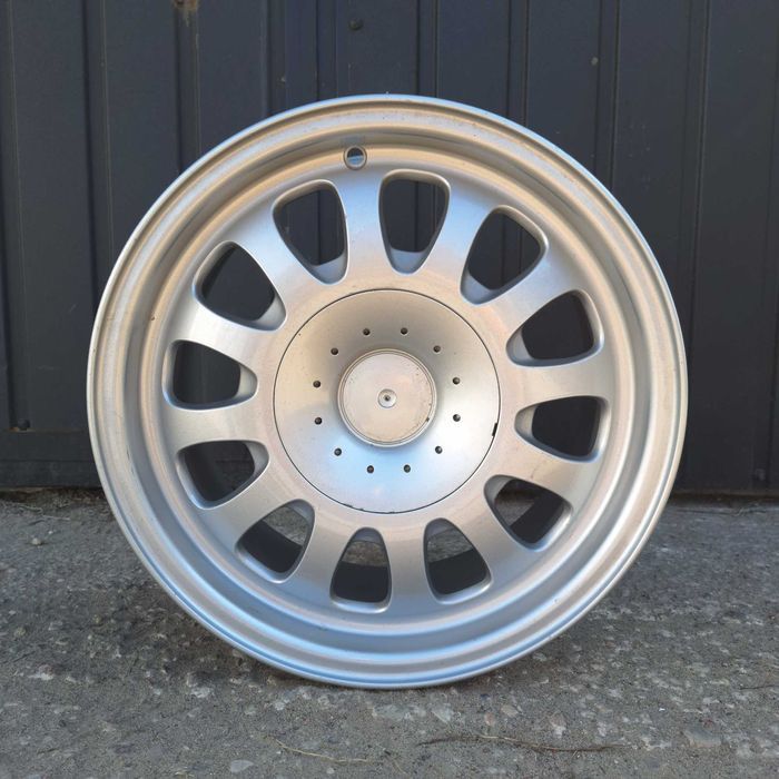Oryginalna felga aluminiowa 15'' BMW E39 5x120 7J IS20  ST07