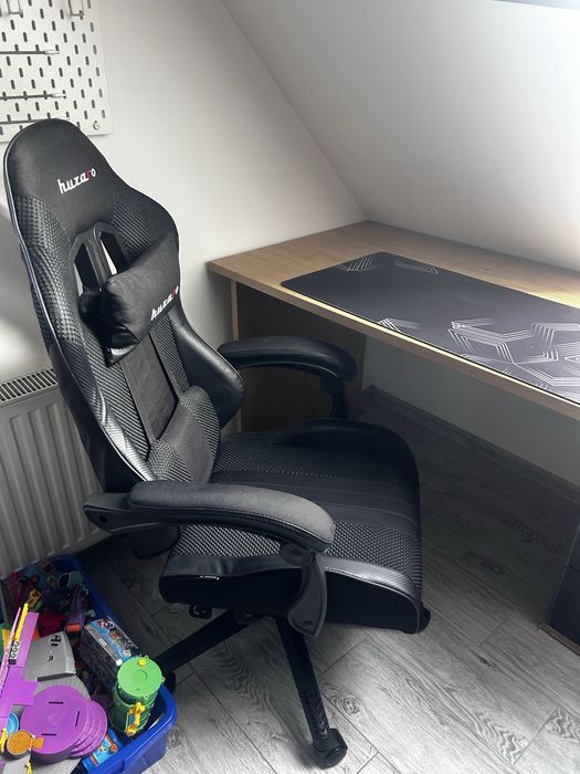 Fotel gamingowy / krzesło do biurka huzaro 4.7 Force Carbon mesh