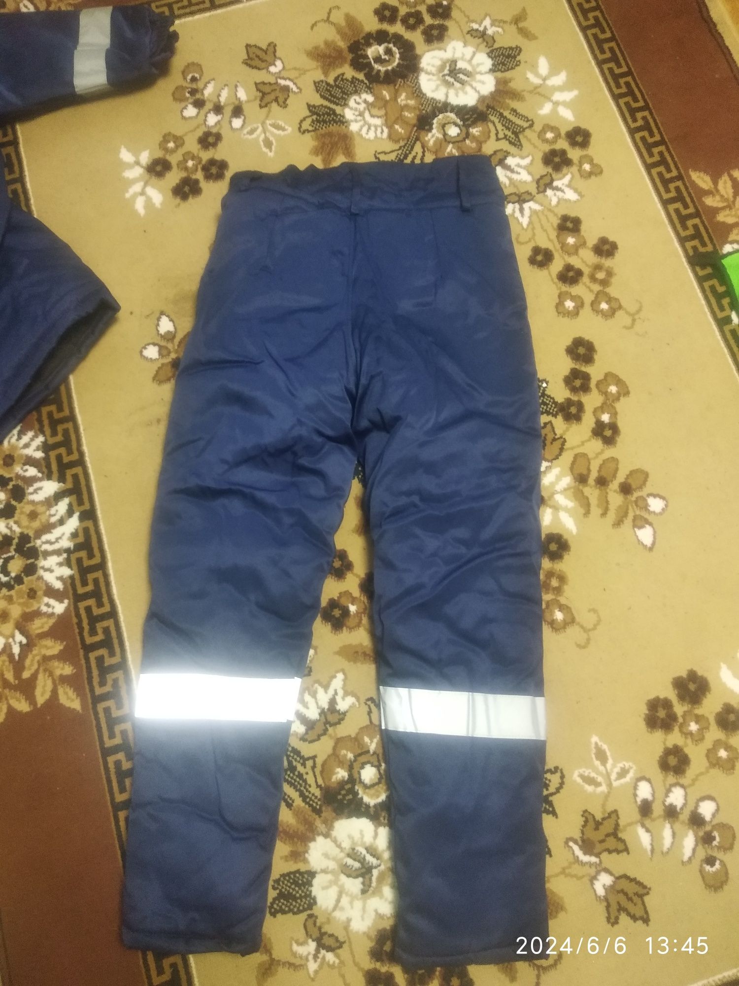 Продам Спецовочный костюм