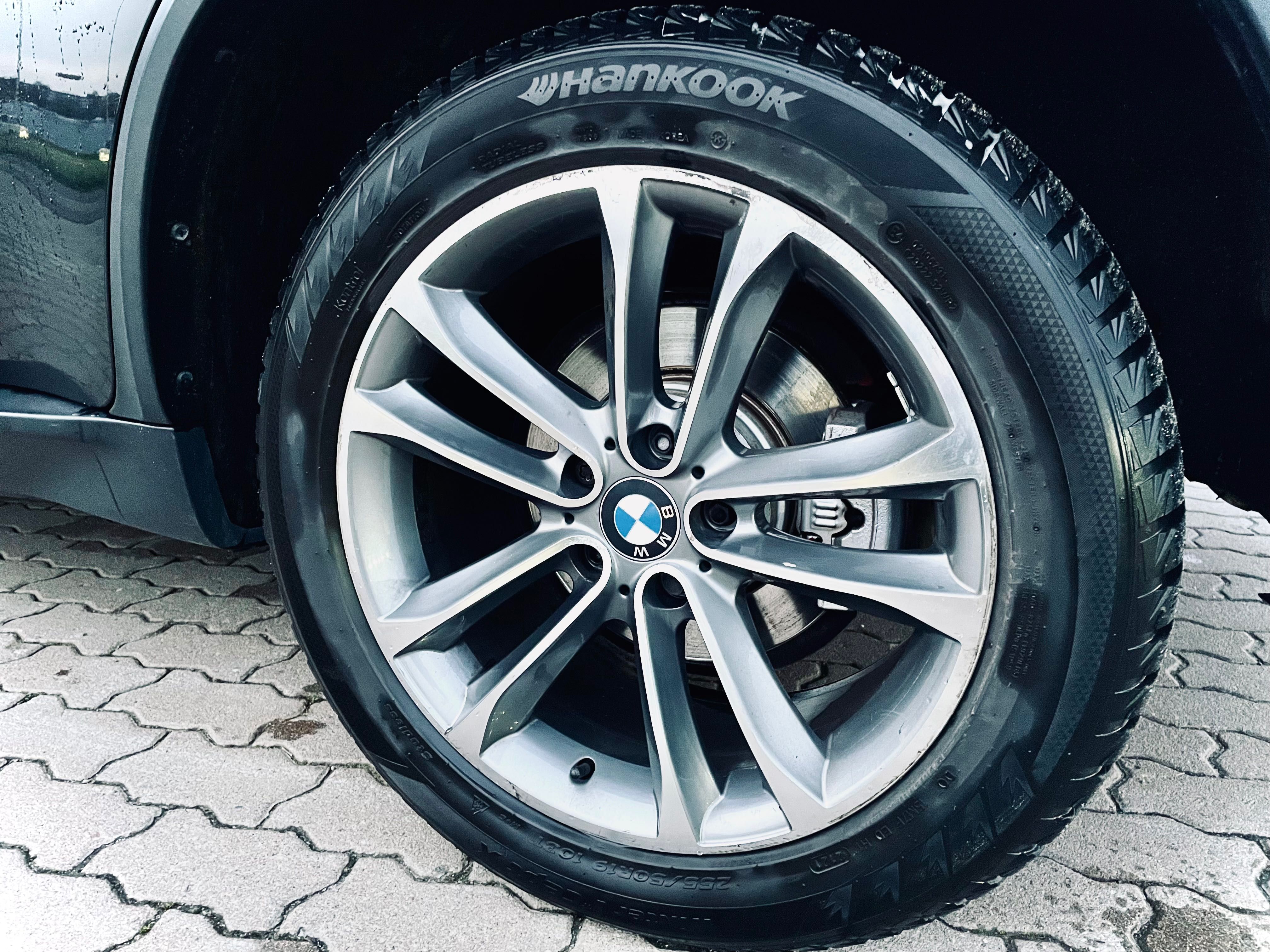 Резина шини колеса літні до бмв х5 r19 hankook