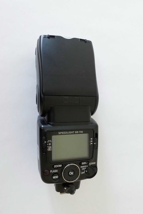 Фотовспышка Nikon Speedlight SB-700