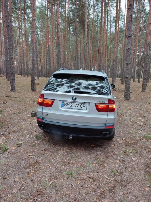 Автомобіль BMW X5