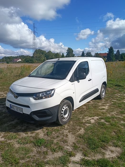 Toyota Proace City 1.5 D4D, 3 osoby, faktura 23%