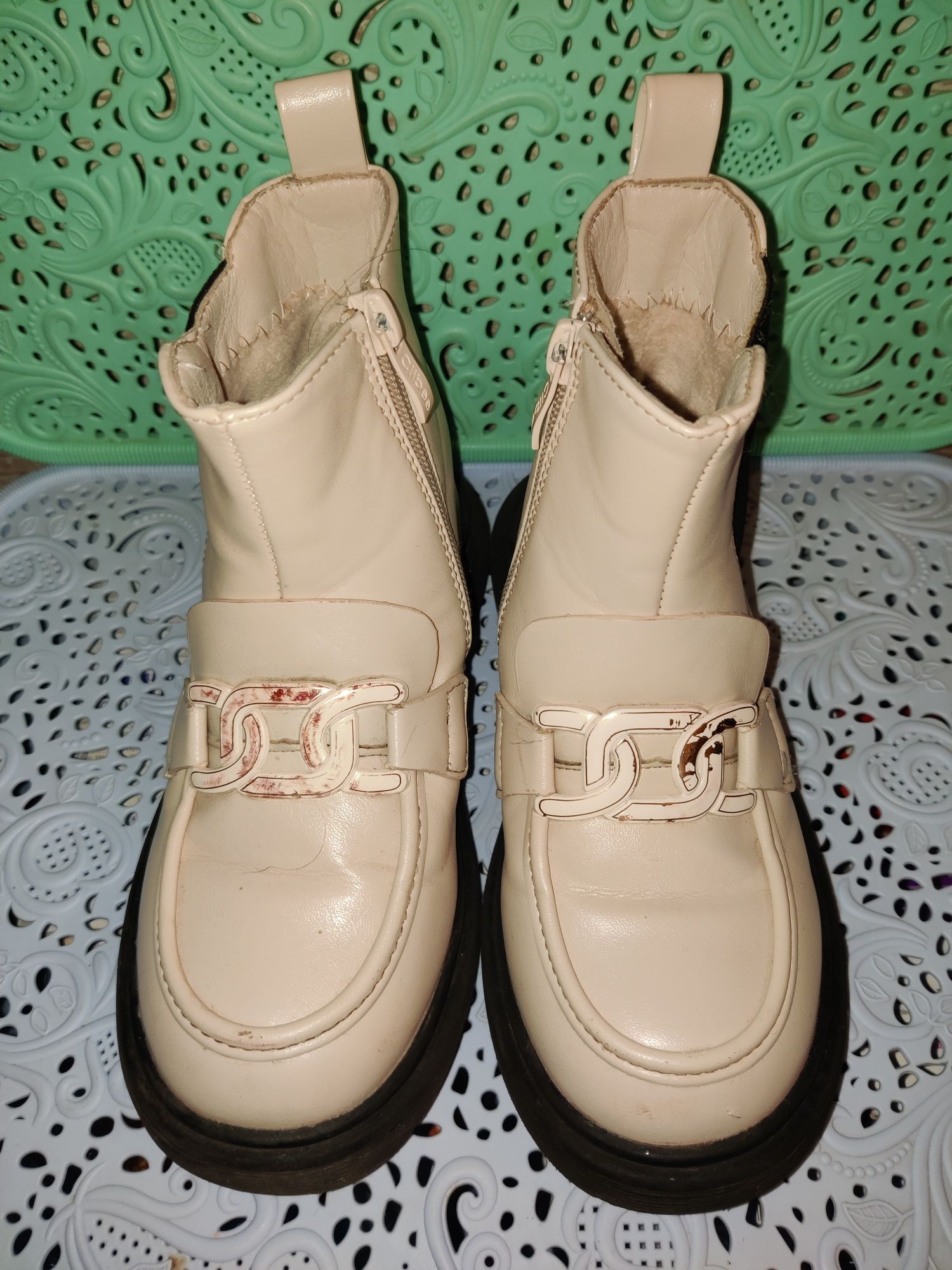 Взуття на дівчинку 31розмір