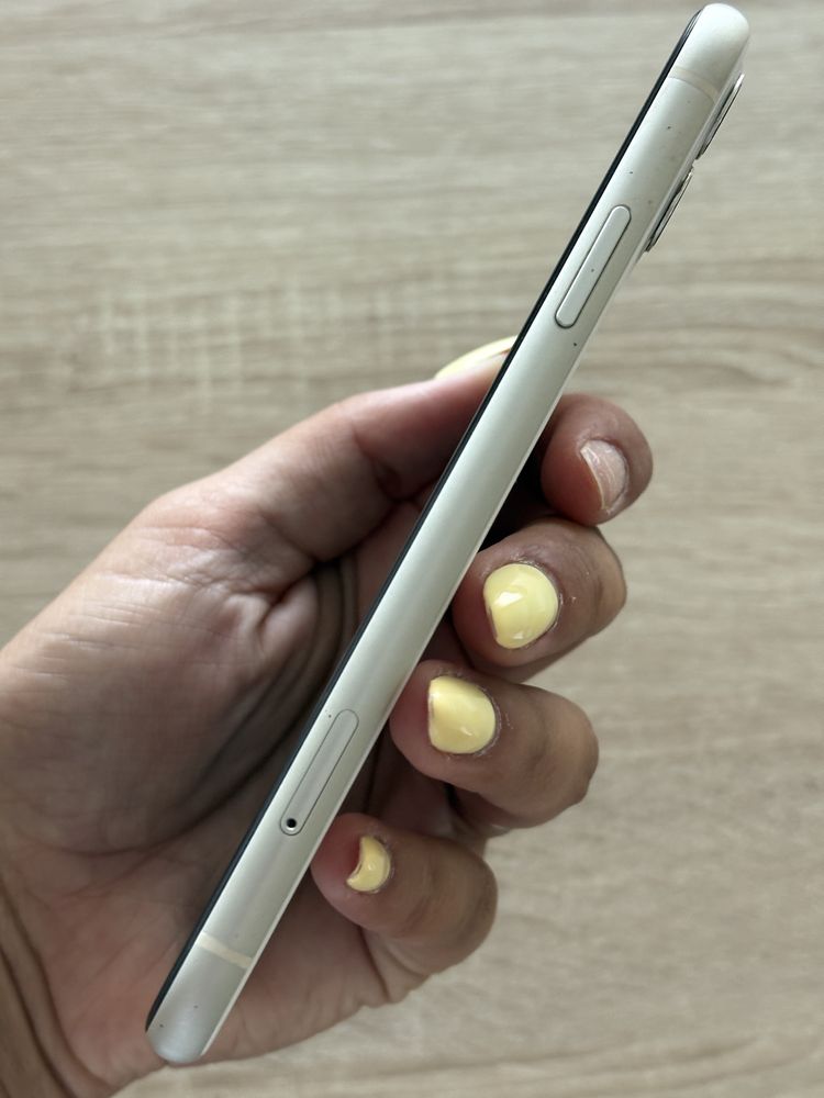 iPhone 11 branco 128gb