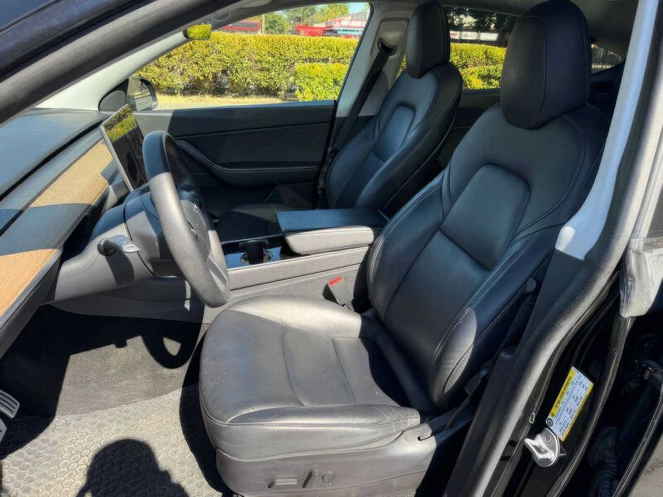 Tesla Model Y Performance      2020