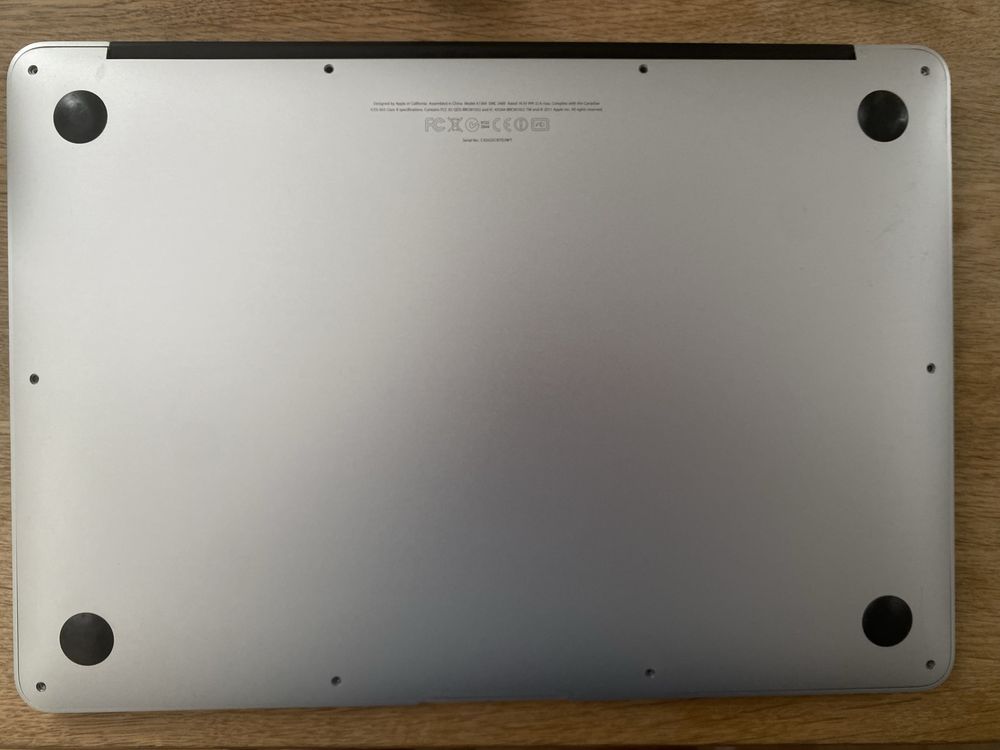 MacBook Air A1369 —ціна договірна