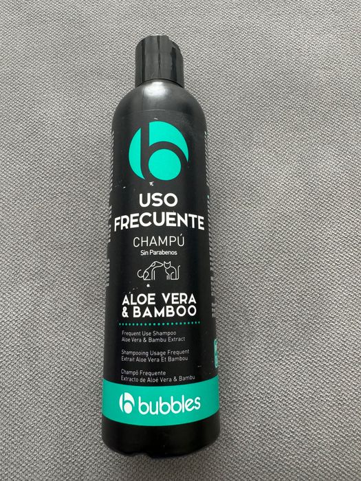 Conjunto shampoos e perfume para cães