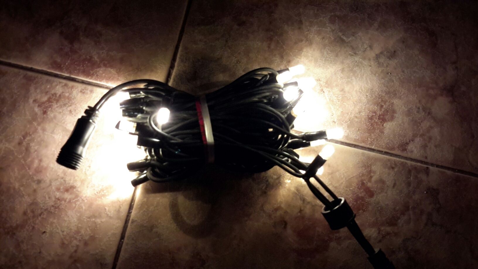 Якісна вулична гирлянда LED, 25 м, тепло-жовта, яскрава