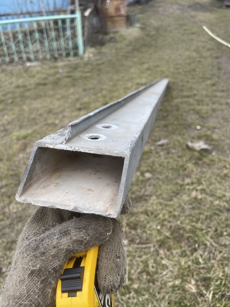 Профіль алюмінієвий
