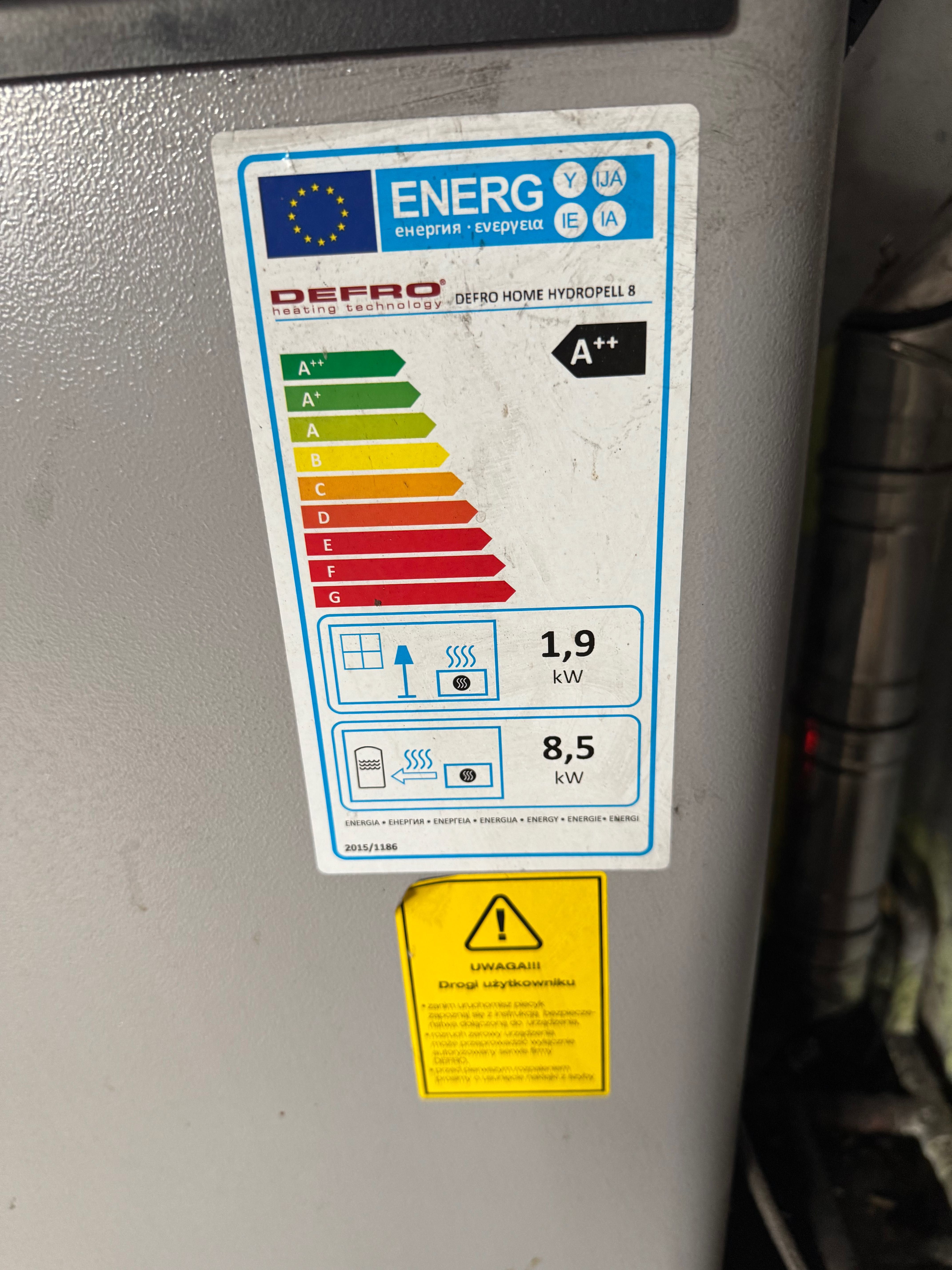 Piec wolnostojący na pellet DEFRO HYDROPELL 8