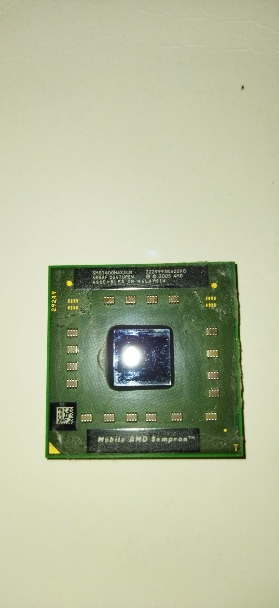 CPU для ноутбука Intel Mobile 740+ AMD Mobile Sempron 3400+ S1