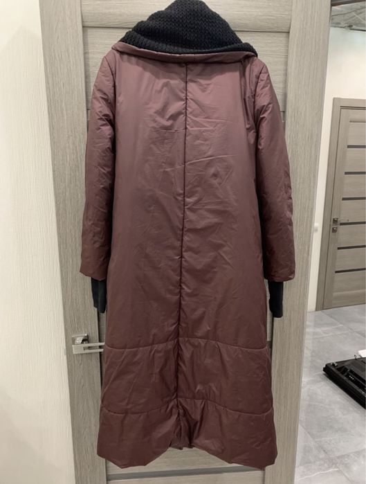 Женский зимний пуховик (с шерстяными манжетами). (Размер ХL, 54-56)