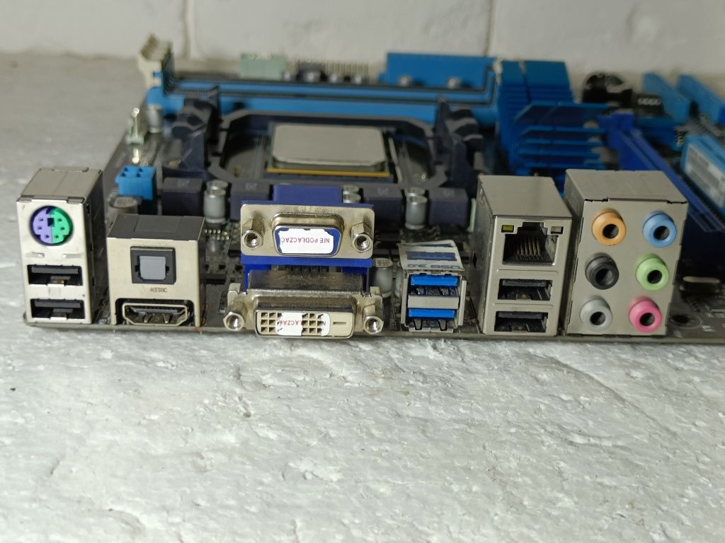 КОМПЛЕКТ Материнська AMD ASUS M5A78L-M / USB3 + проц AMD FX6300 sAM3+
