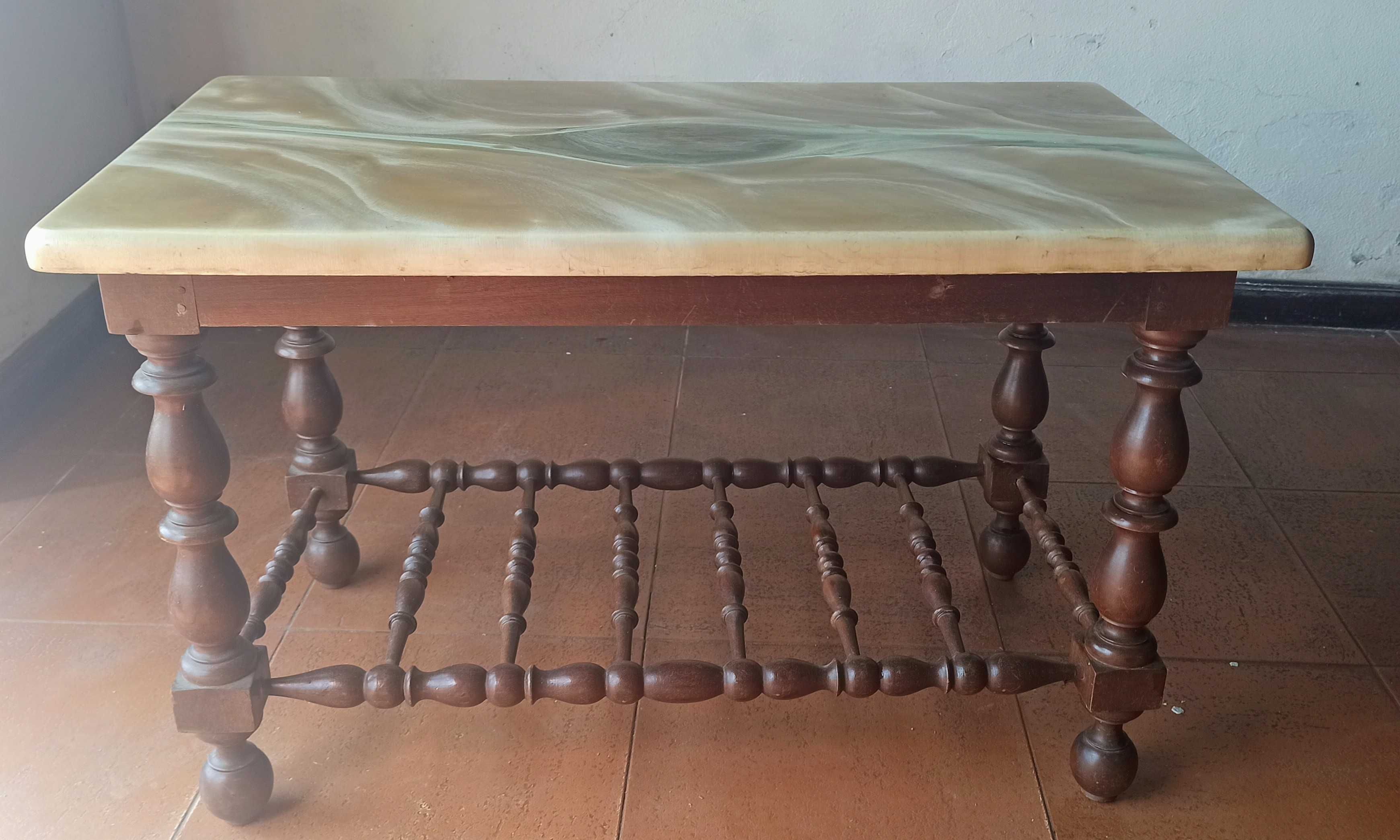 Mesa de centro antiga