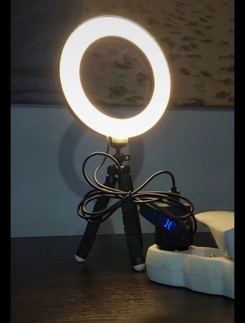 Lampa pierścieniowa