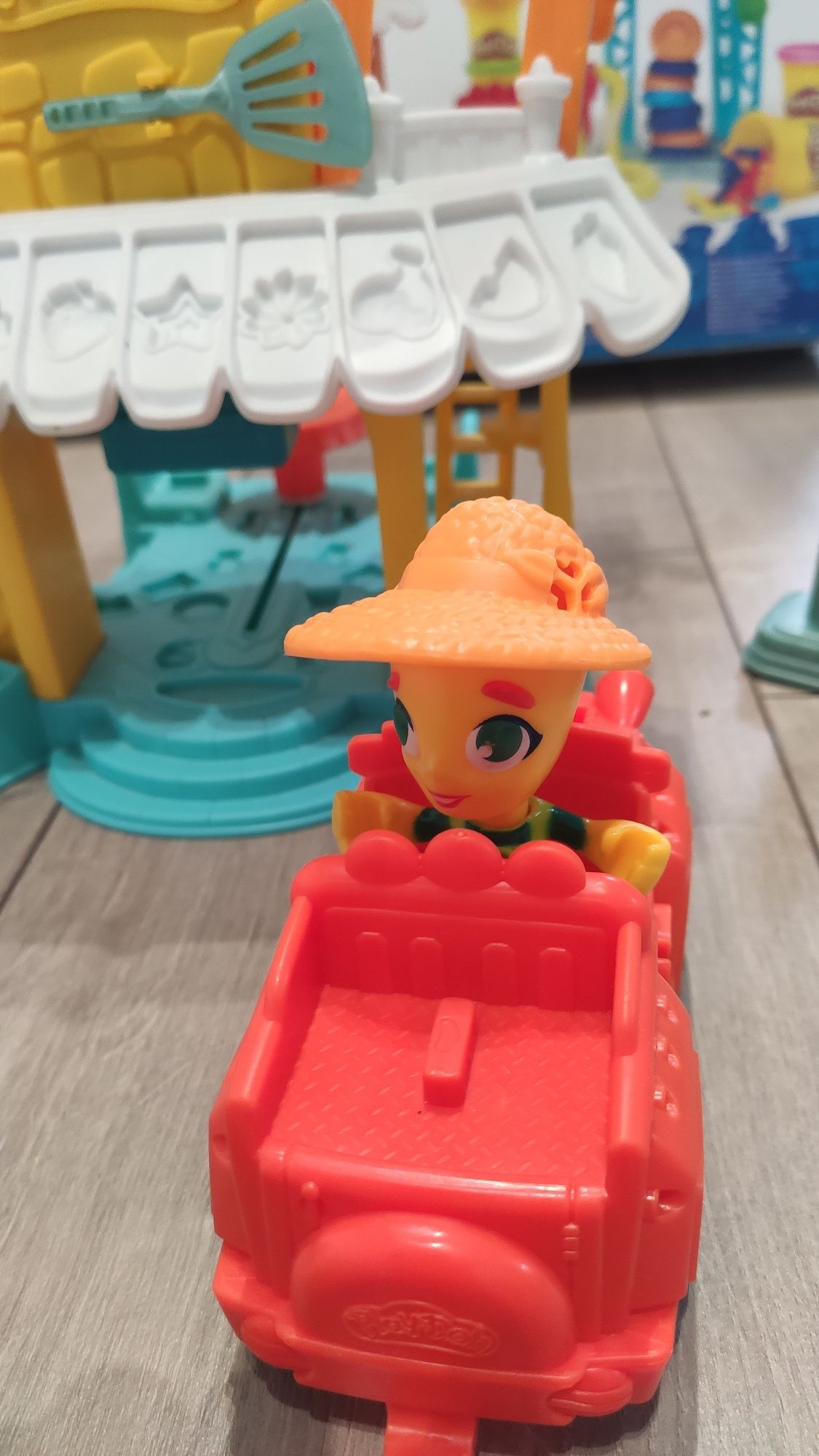 Mega okazja cenowa Duży zestaw Play Doh miasto