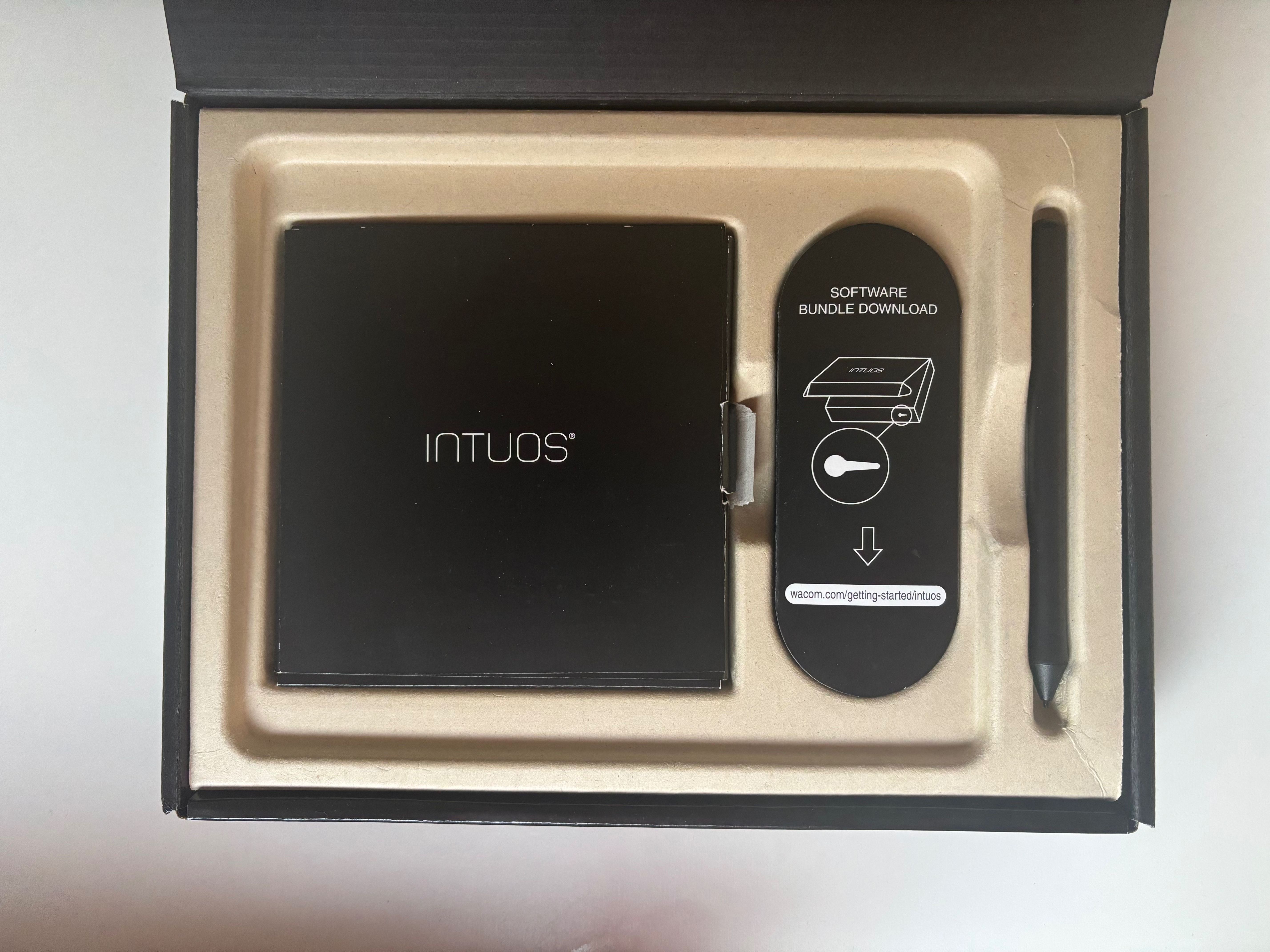 tablet graficzny Wacom Intuos small mint