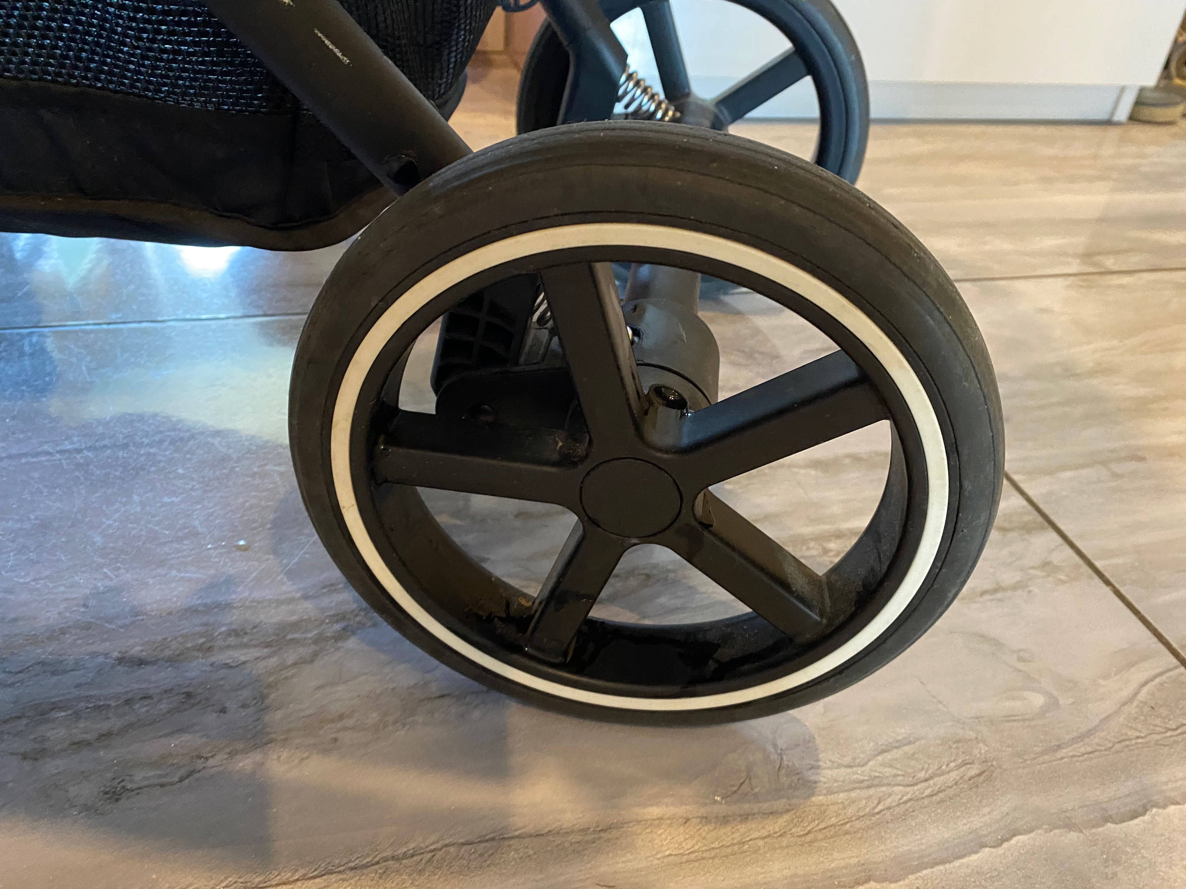 Spacerówka Cybex ezzy S 2+ Czarna lekka