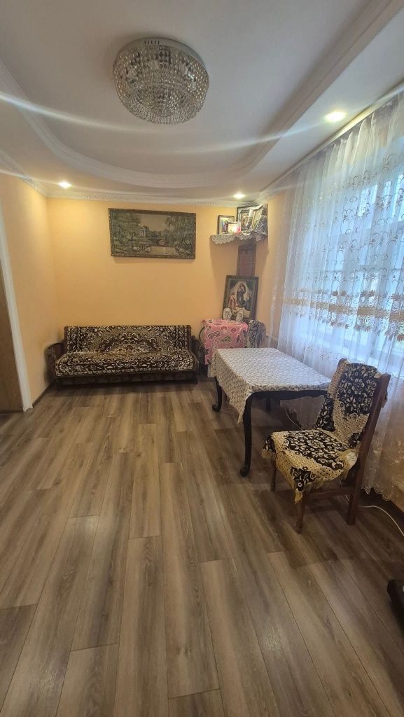 Продам окремий будинок в районі міської  лікарні  в Коростені