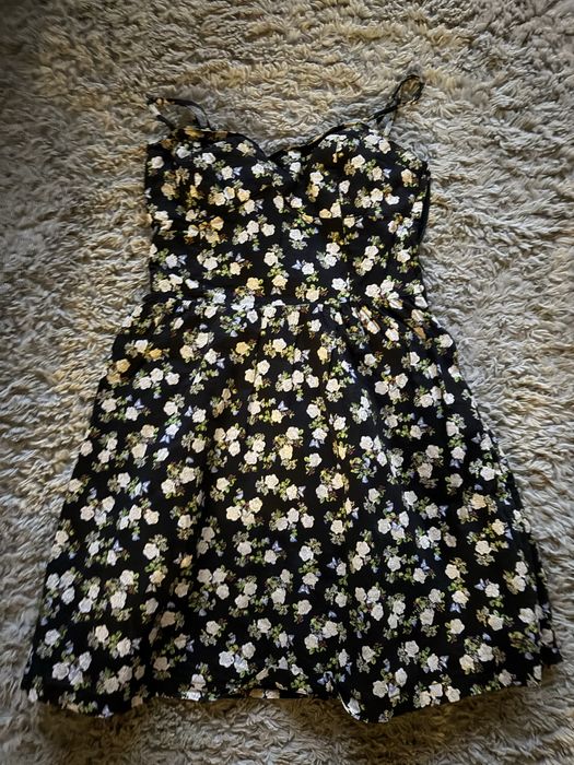 Kwiatowa sukienka