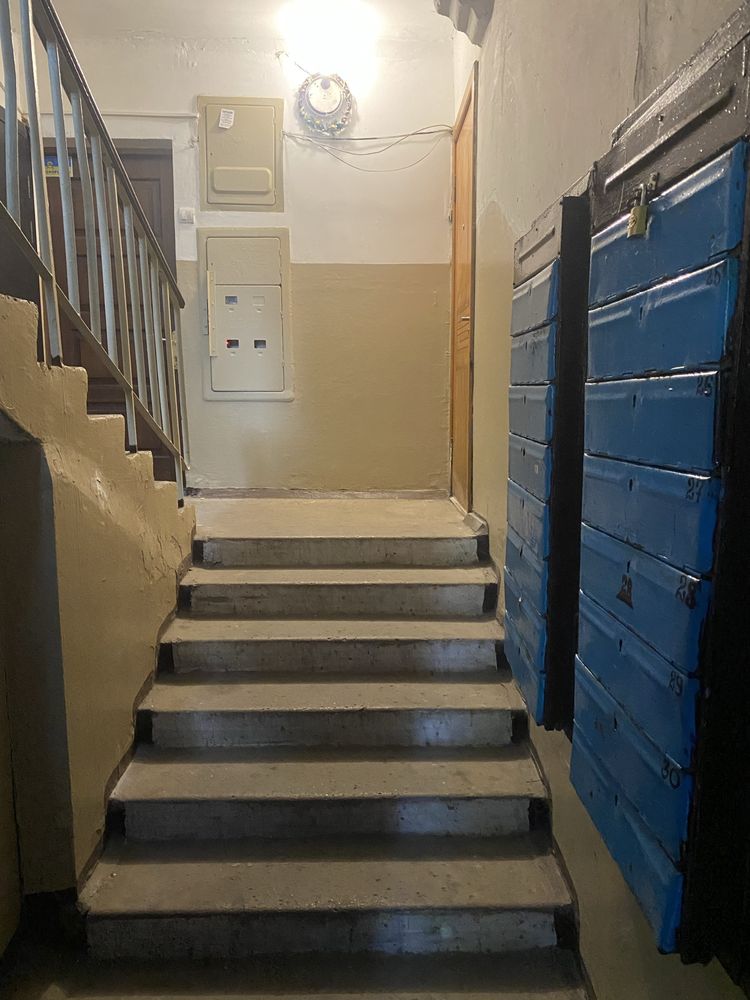 Продам 2 ком квартиру на Пацаева