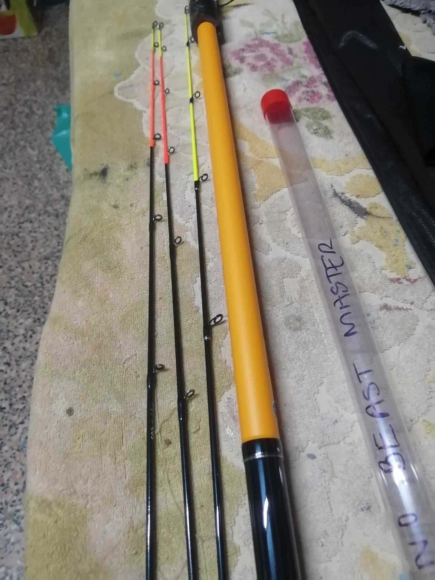 Vende-se Cana de Pesca Embarcada Telescópica Shimano BeastMaster