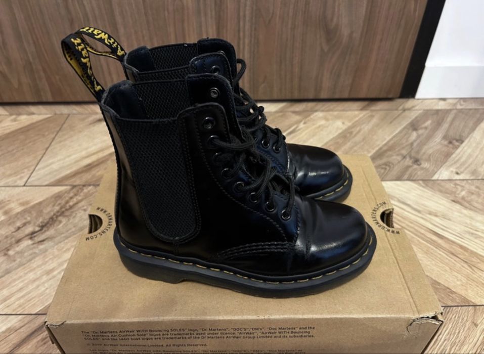 Dr. Martens 1460 Harper