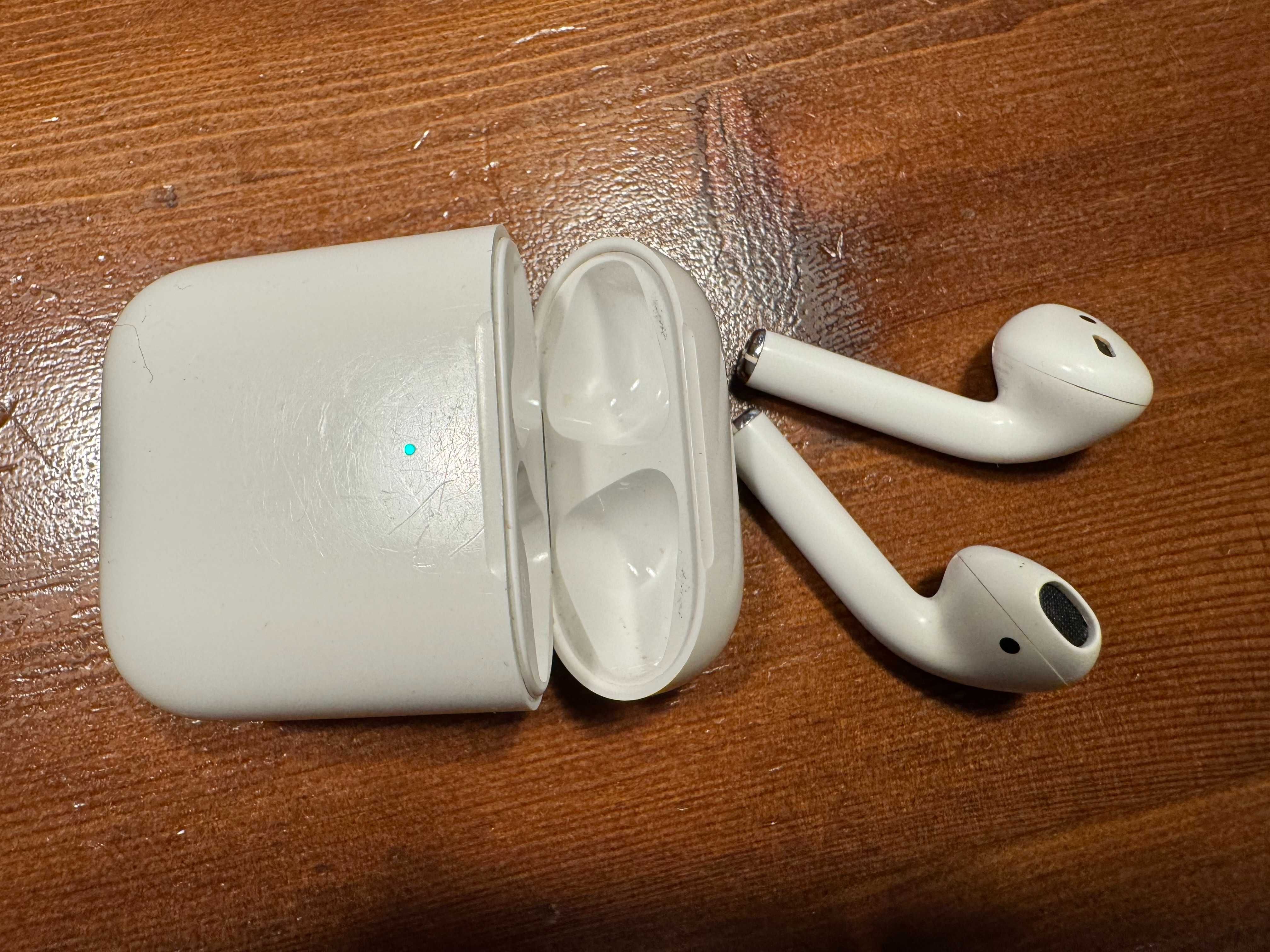 Słuchawki Apple AirPods 2 A2031 w stanie idealnym