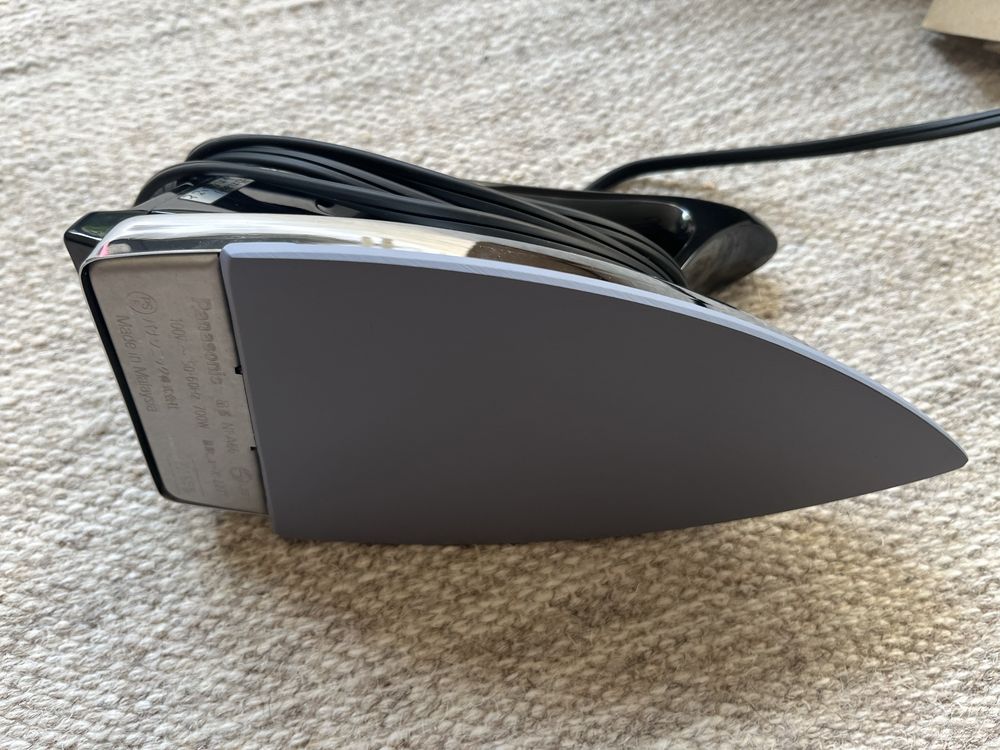 Japońskie żelazko Panasonic NI-A66-K (100V)