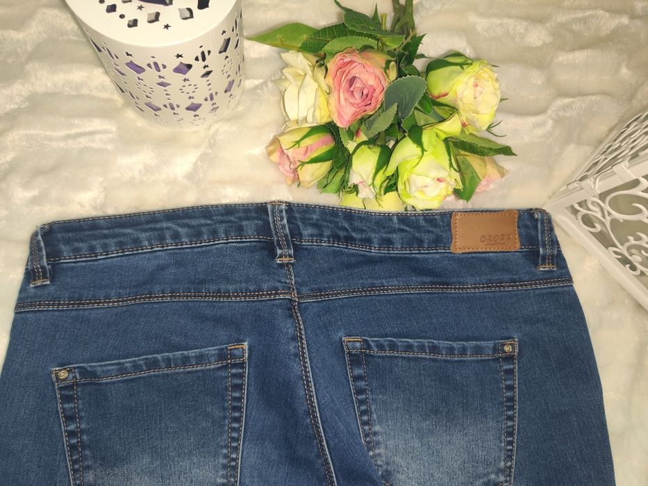 Jeansy Cropp rozmiar z metki M L