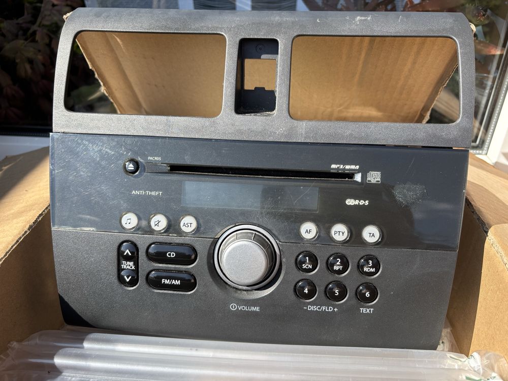 Radio Suzuki Swift 2007