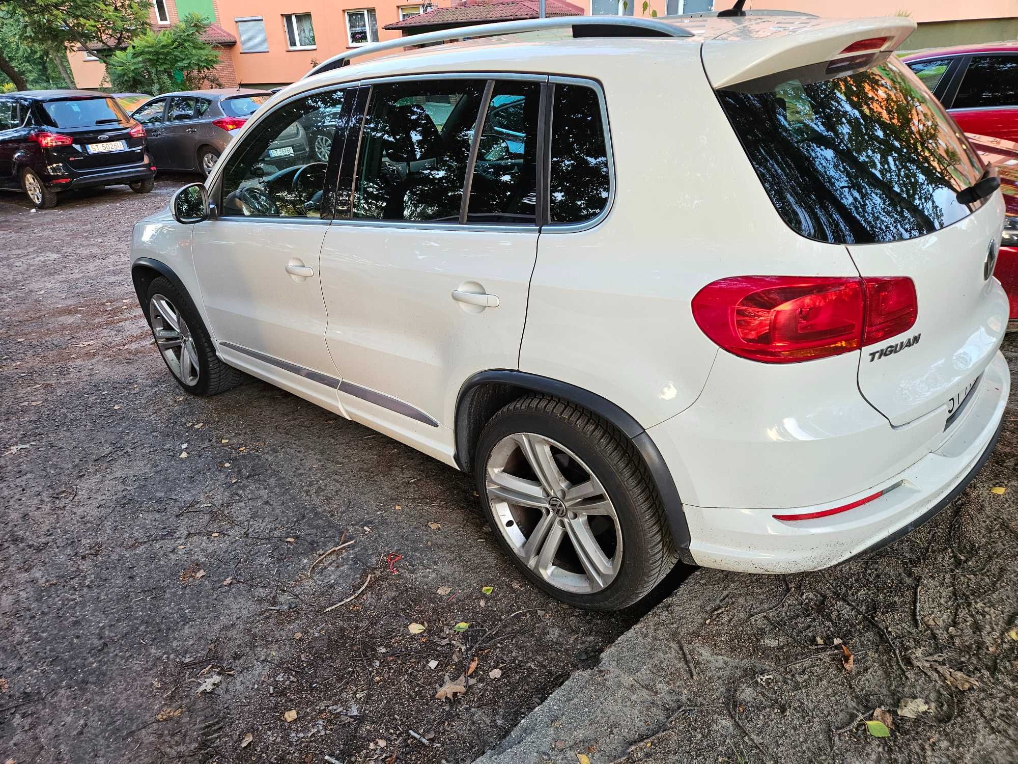 VW Tiguan 1,4 TSI R-line, R-style, 4Motion, - prywatny