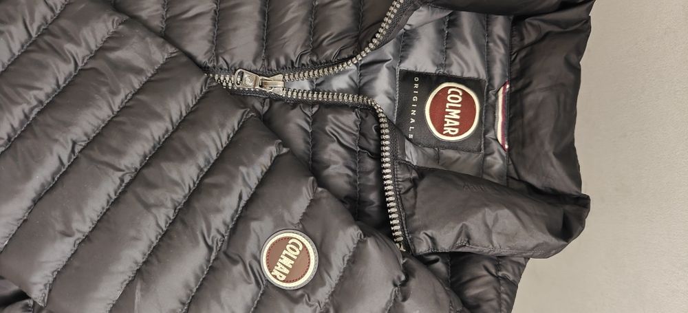 Оригінальний пуховик Colmar в ідеальному стані.