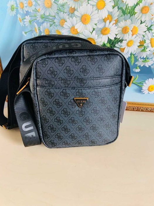 Сумка мужская Guess Сумка Guess чоловіча Сумка ГЕС Розмір 23*20*6см