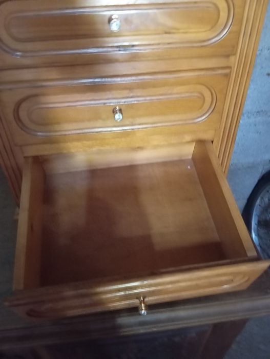 Vendo mesinha de cabeceira