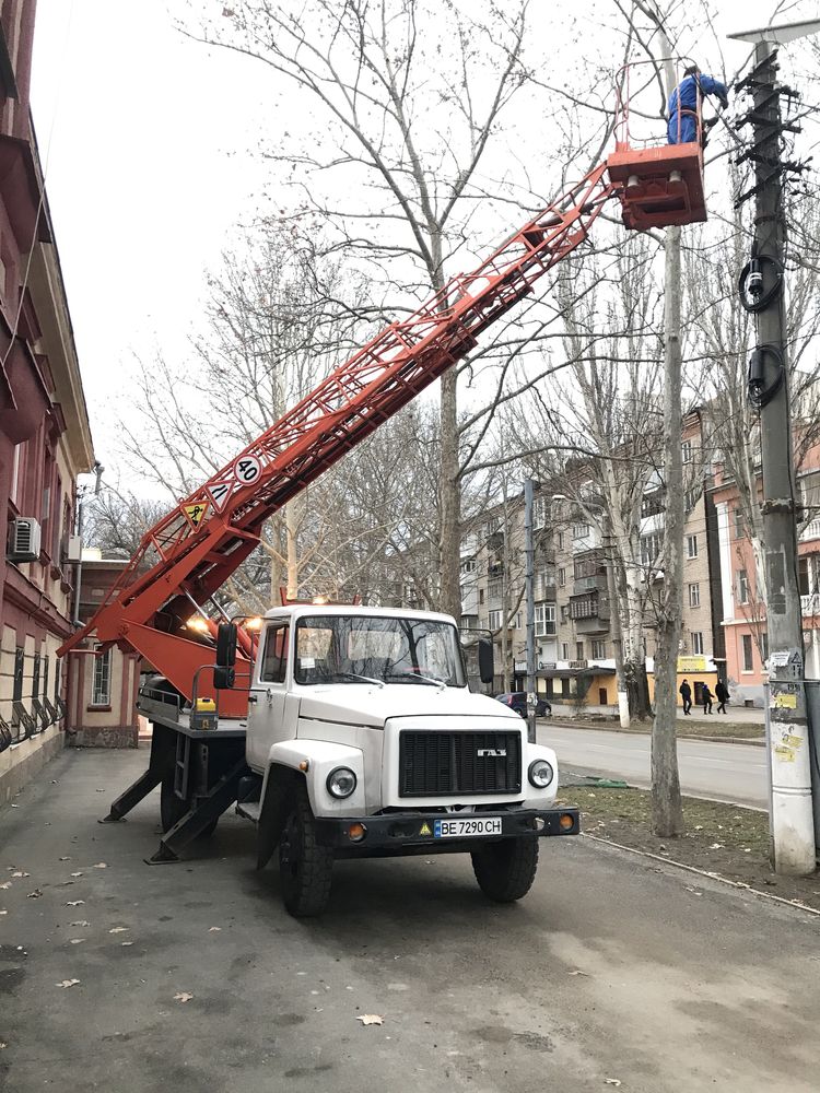 Аренда , услуги спец техники, автовышка  экскаватора JCB