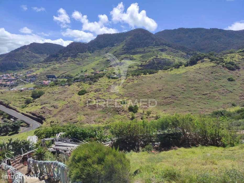 Terreno com 50 Hectares Situado no Caniçal
